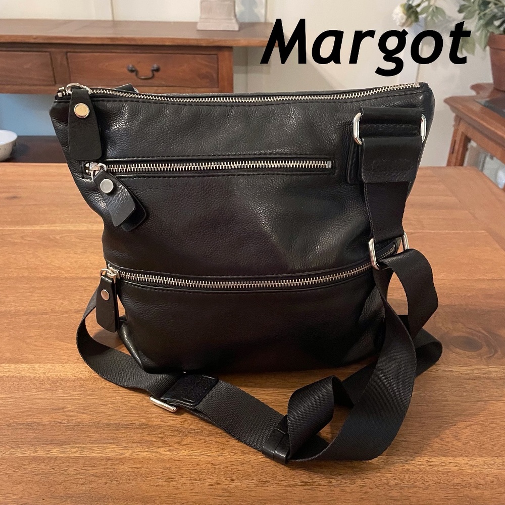 EXCELLENT CONDITION MARGOT leather double front zipper cross body bag
